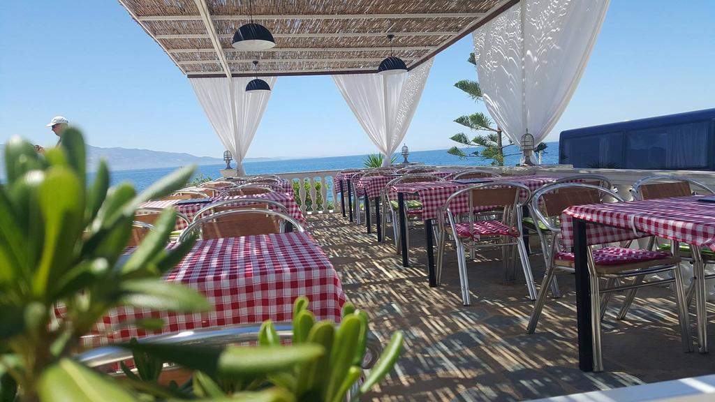 Perla Hotel Saranda Экстерьер фото
