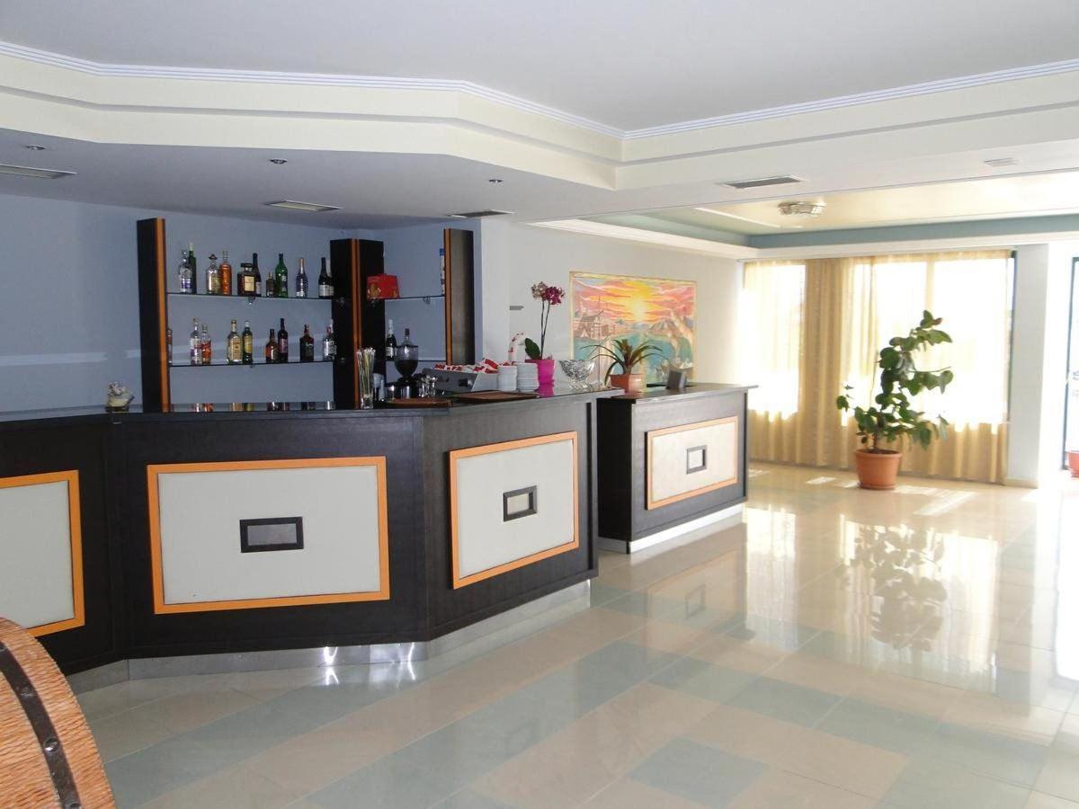 Perla Hotel Saranda Экстерьер фото